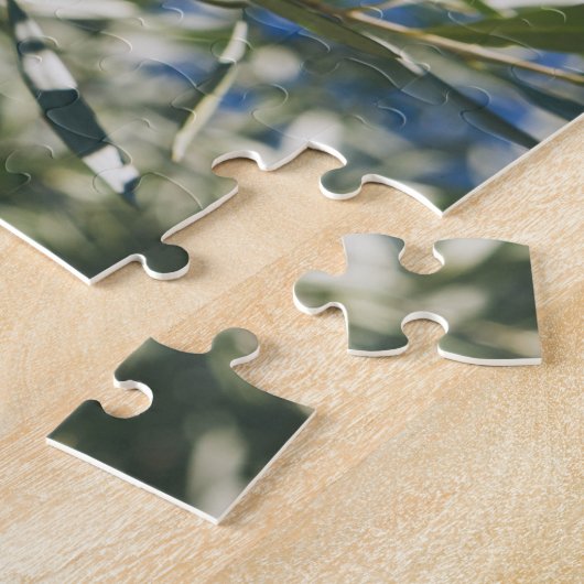 黒い果実の付いたグリーンオリーブの木 ジグソーパズル (側面)