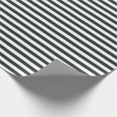 黒い森の緑と白ストライプ色 ラッピングペーパー (角)