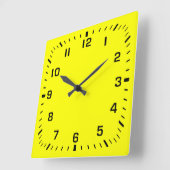 黒い正方形の番号フェイスプレート（黄色） スクエア壁時計 (傾斜)