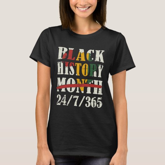 黒い歴史月247365アフリカ地図と国旗 Tシャツ (正面)