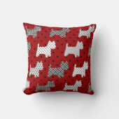 黒い水玉模様とのWestiesの装飾用クッションの赤 クッション (正面)