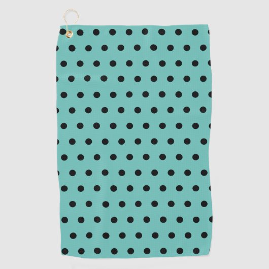 黒い水玉模様を持つ軽いティール（緑がかった色） ゴルフタオル (正面)