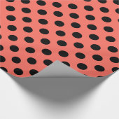 黒い水玉模様オンリビングサンゴ ラッピングペーパー (角)