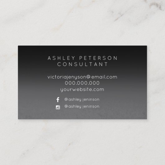 黒い灰色のセメントのグラデーションでミニマルなタイポグラフィ 名刺 (裏面)