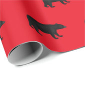 黒い熊が太い赤い背景に ラッピングペーパー (ロールコーナー)