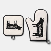 黒い牛のシルエットパーソナライズされた 鍋つかみ&鍋敷きセット (正面)