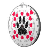 黒い犬の手のプリントハートシェイプ ダーツボード (正面右)