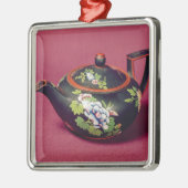 黒い玄武岩のティーポット メタルオーナメント (左)