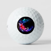 黒い白熱［赤熱］光を放つ背景にネオンの夜蝶 ゴルフボール (正面)