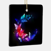 黒い白熱［赤熱］光を放つ背景にネオンの夜蝶 セラミックオーナメント (右)