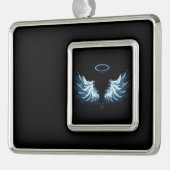 黒い白熱［赤熱］光を放つ背景の青いエンジェルウィングス シルバープレートフレームオーナメント (左)