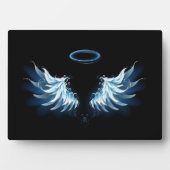 黒い白熱［赤熱］光を放つ背景の青いエンジェルウィングス フォトプラーク (正面)