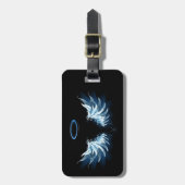 黒い白熱［赤熱］光を放つ背景の青いエンジェルウィングス ラゲッジタグ (正面縦)