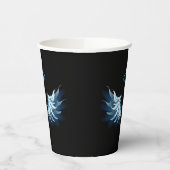 黒い白熱［赤熱］光を放つ背景の青いエンジェルウィングス 紙コップ (左)