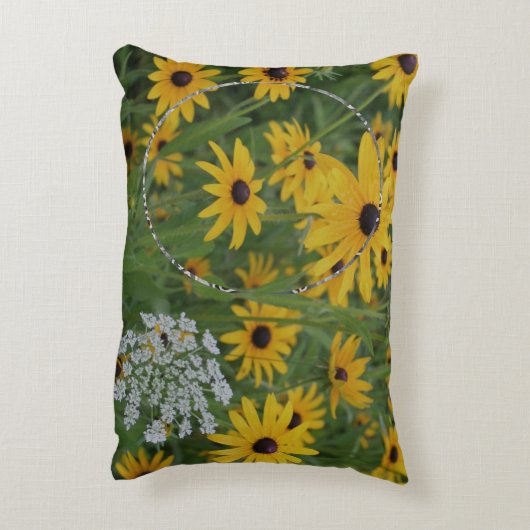 黒い目のスーザンフィールドフレームあなたの写真を追加 アクセントクッション (裏面(縦))