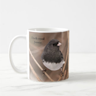 黒い目のJuncoコーヒーマグby BirdingCollectibles コーヒーマグカップ