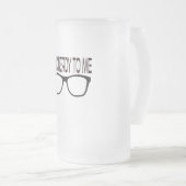 黒い眼鏡でオタクとギークする フロストグラスビールジョッキ (正面右)