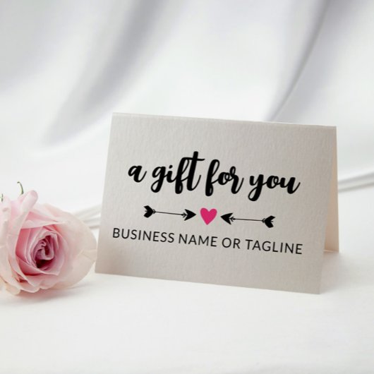 黒い矢印ホットピンクハートかわいいギフト証明書