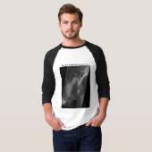 黒い石及び煙の入り江 Tシャツ (正面フル)