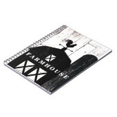 黒い納屋の白い木の田舎風ファームハウス ノートブック (左側)