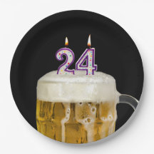 黒い紙皿の24歳誕生日ビール