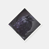 黒い紫色のゴシックケーキ。 スタンダードカクテルナプキン (角)