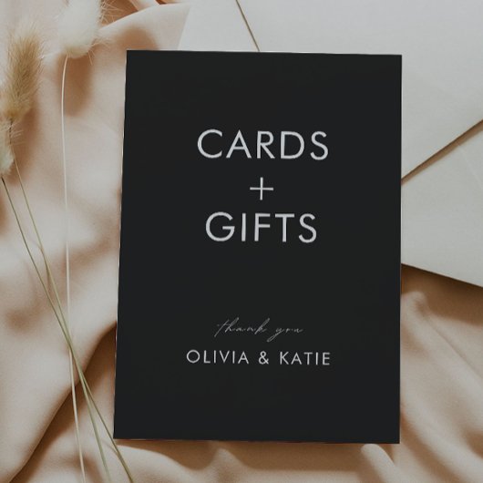 黒い結婚式のカードとギフトの看板 招待状