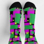 黒い緑とマゼンタの幾何学的アートを使用したソックス ソックス (上部)