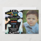 黒い緑の恐竜の誕生日招待状と写真 招待状 (正面)