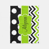 黒い緑はシェブロンのモノグラムに点を打ちます フリースブランケット (正面)