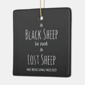 黒い羊は羊のおもしろい失ったではないパーソナライズされた セラミックオーナメント (左)
