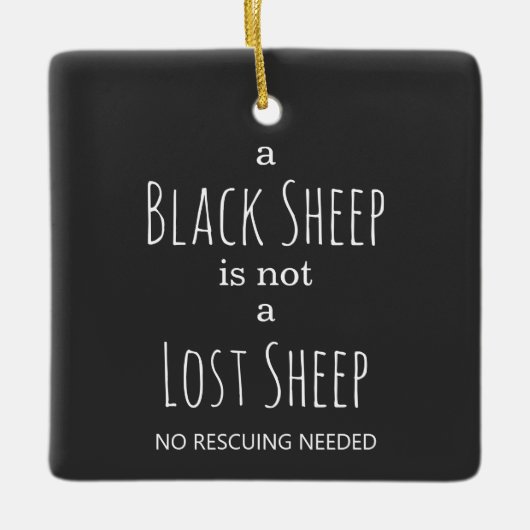 黒い羊は羊のおもしろい失ったではないパーソナライズされた セラミックオーナメント (正面)