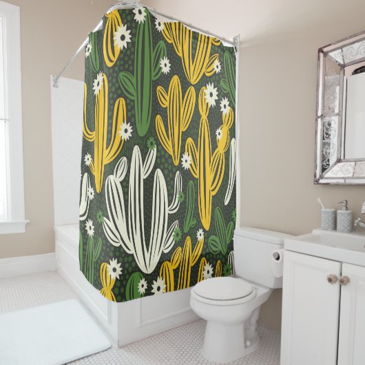 黒い背景にサボテンを塗ったシームレスな模様。  シャワーカーテン (インサイチュ)