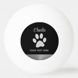 黒い背景にシルバードッグポー 卓球ボール