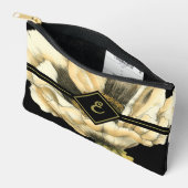 黒い背景にポピーのクリーム色の花 アクセサリーポーチ (見開き)