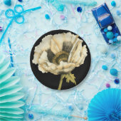 黒い背景にポピーのクリーム色の花 ペーパープレート (パーティー)