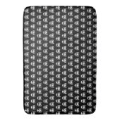 黒い背景に不気味なドクロ バスマット (正面縦)