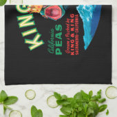 黒い背景に冠をかぶったバスフィッシュ キッチンタオル (折り畳み)