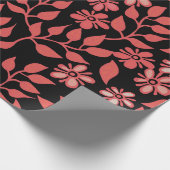 黒い背景に可愛い赤とピンクの花をプレゼント ラッピングペーパー (角)