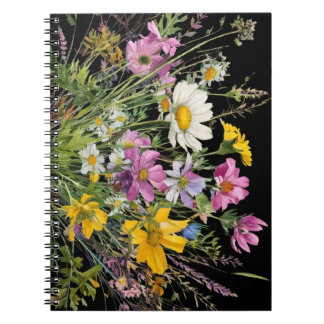 黒い背景に水色の野花の花束 ノートブック