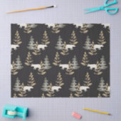 黒い背景に熊やモミの木がある 薄葉紙 (クラフト)