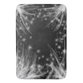 黒い背景に白いウィスピーのテンドリルと星 バスマット (正面縦)