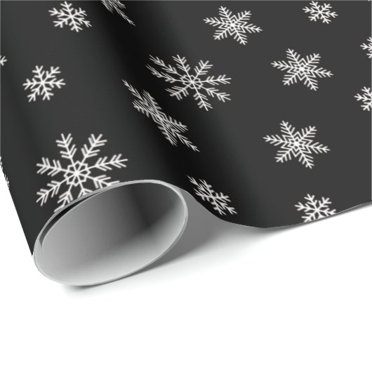 黒い背景に白いクリスマスの雪片 ラッピングペーパー (ロールコーナー)