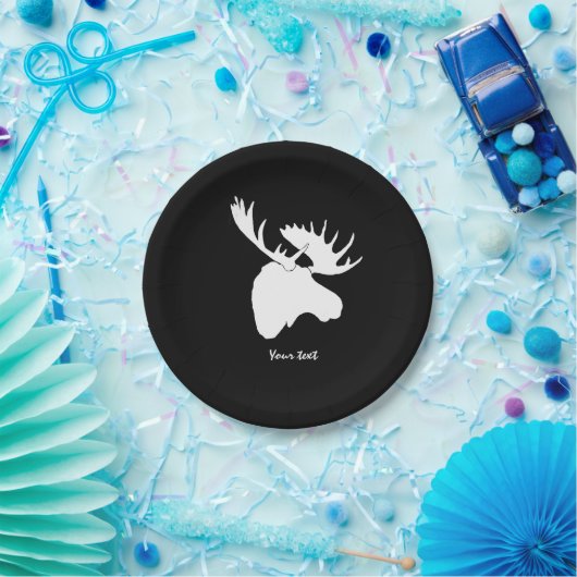 黒い背景に白いムース ペーパープレート (パーティー)