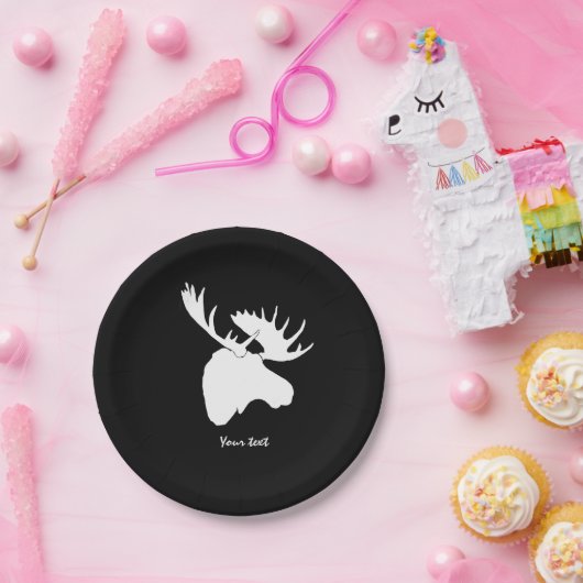 黒い背景に白いムース ペーパープレート (パーティー)