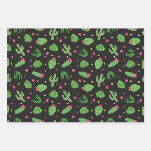 黒い背景に花を付けた漫画のサボテン ラッピングペーパーシート (正面)