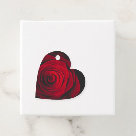 黒い背景に赤いバラのヴィンテージ効果 フェイバータグ (インサイチュ)