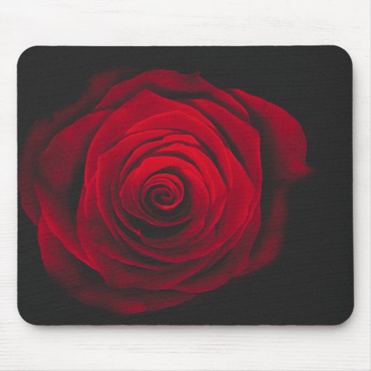 黒い背景に赤いバラのヴィンテージ効果 マウスパッド (正面)