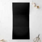 黒い背景に輝く青い天使の翼 三つ折りカード (内部)