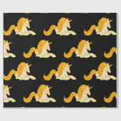 黒い背景に魔法の金色のユニコーン ラッピングペーパー (フラット)